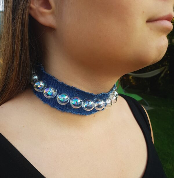 Denim choker with rainbow glass bubbles and earrings set - Image 3