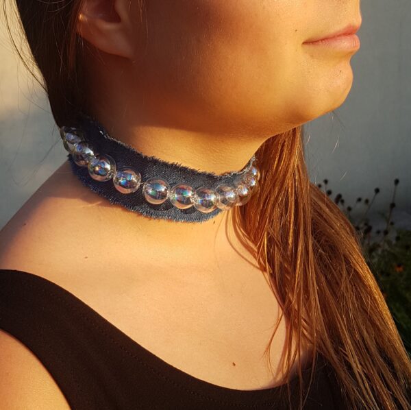 Denim choker with rainbow glass bubbles and earrings set - Image 5