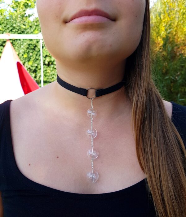 Circle black choker with clear glass bubbles and earrings set - Image 3