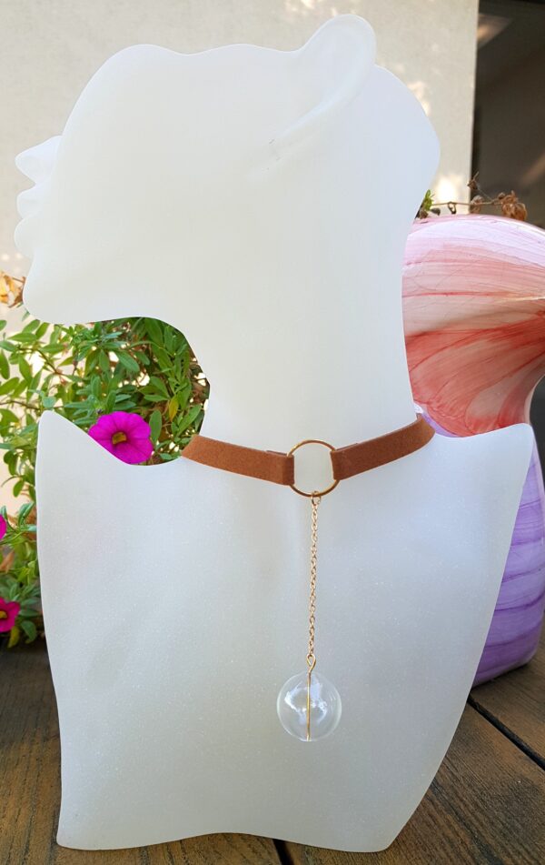 Circle brown choker with clear glass bubble and earrings set - Image 6