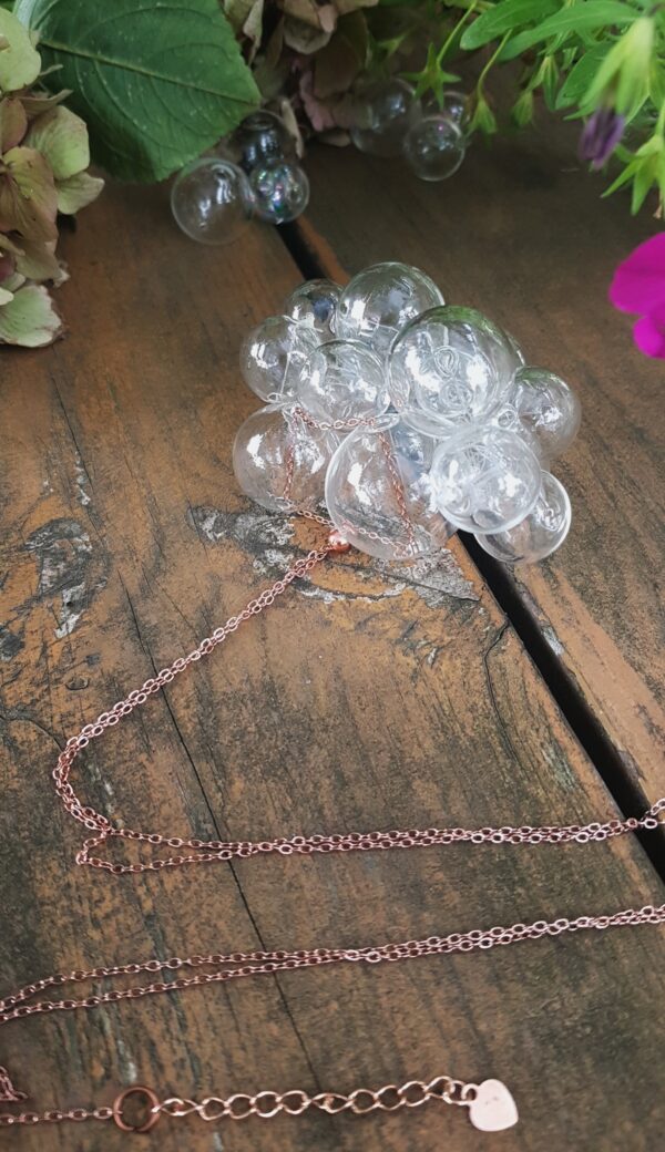 Clear glass bubble cloud necklace and earrings set - Image 8